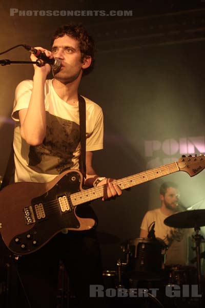 SUUNS - 2012-12-03 - PARIS - Point Ephemere - 